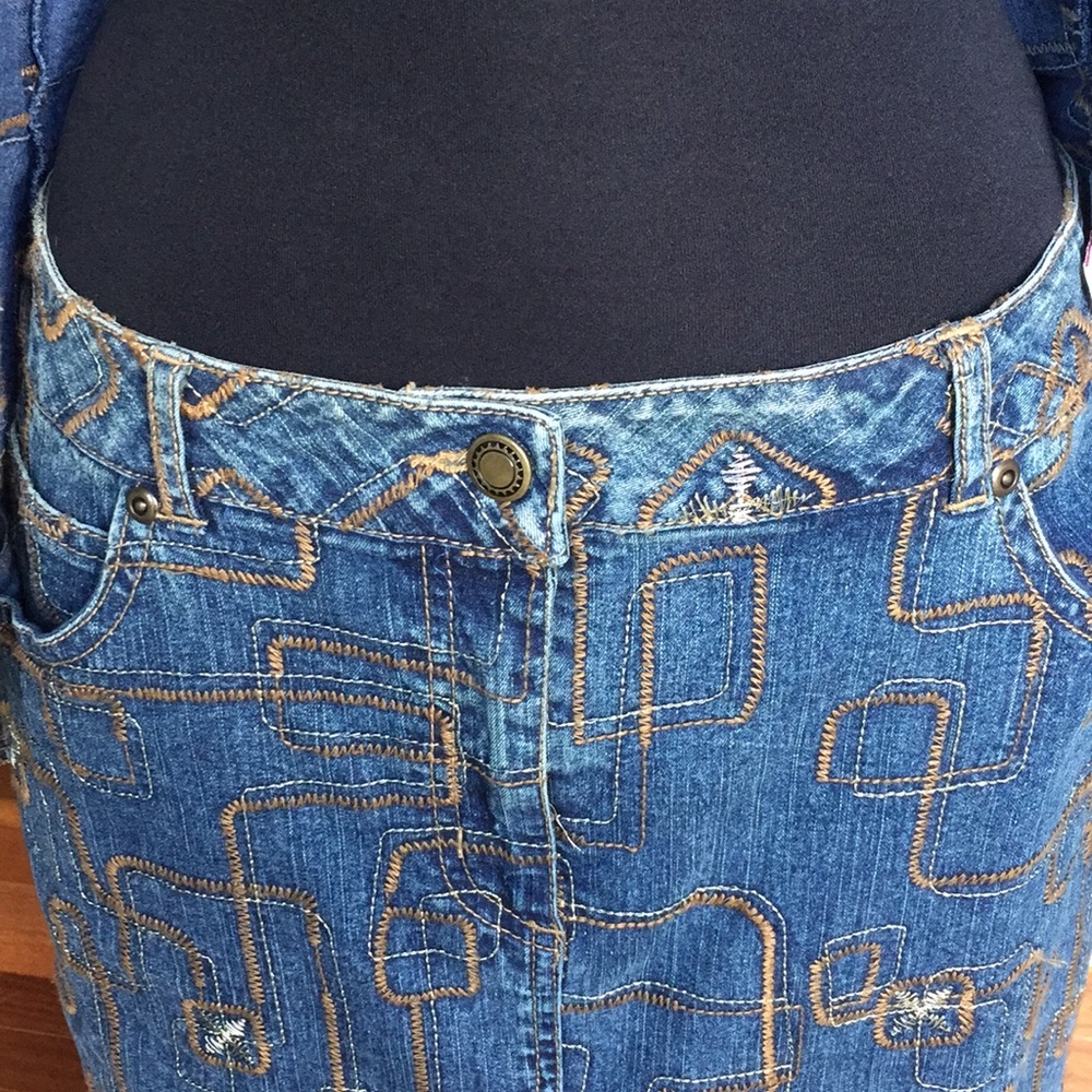 Ruby Rd. Set - Picture 4 of 8